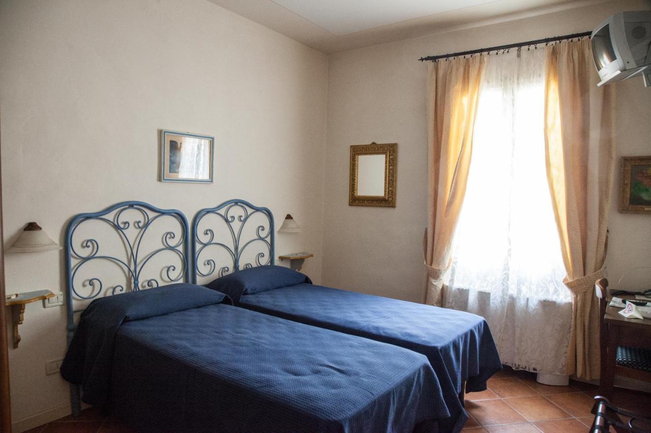 Hotel Locanda Degli Artisti Borgo San Lorenzo Eksteriør bilde